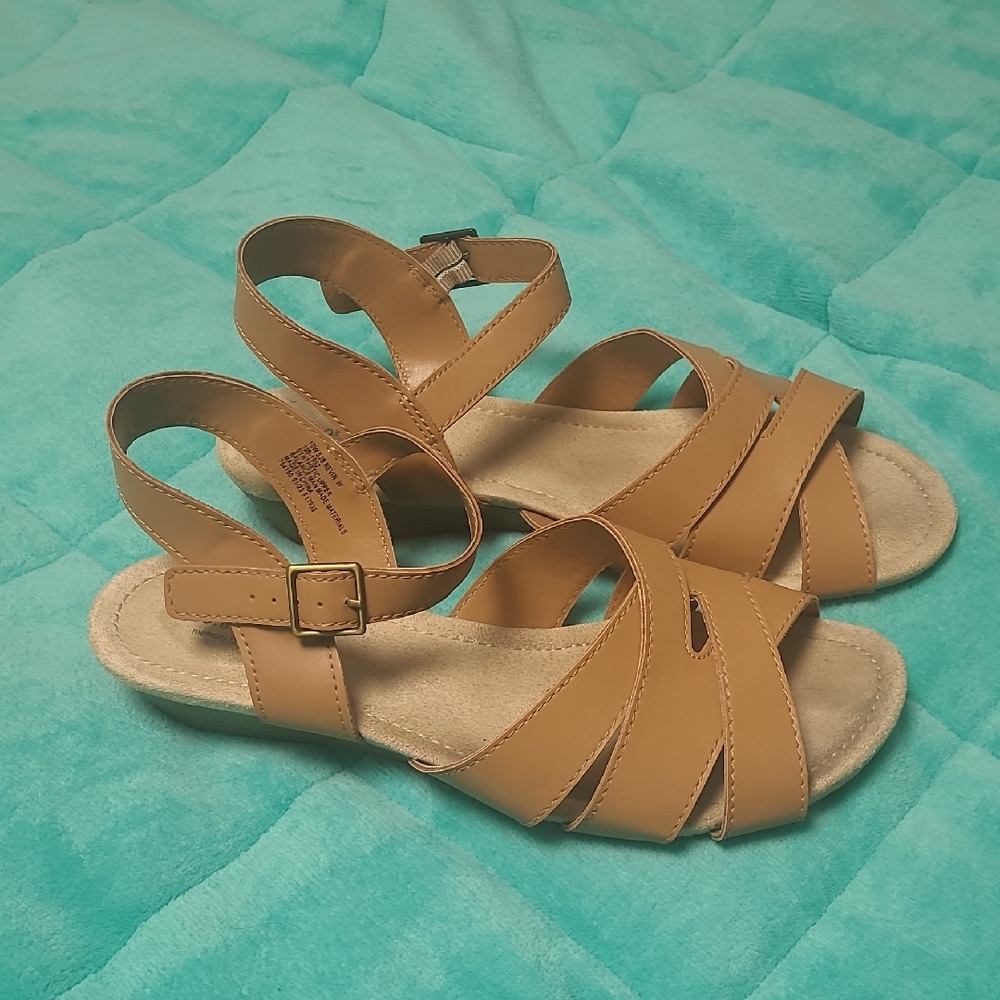 Women's Tan Wedge Sandals